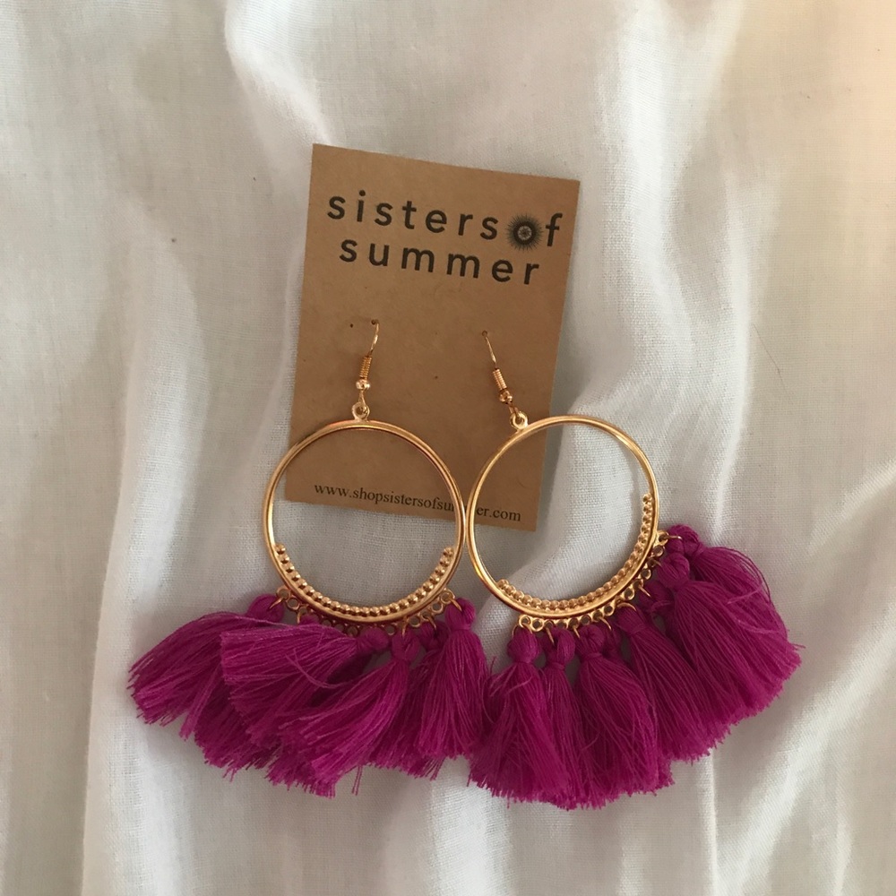 Earrings with dark pink tassels